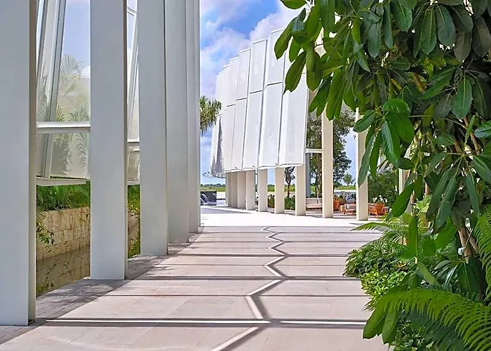 The St Regis Kanai Resort, Hotel 5*