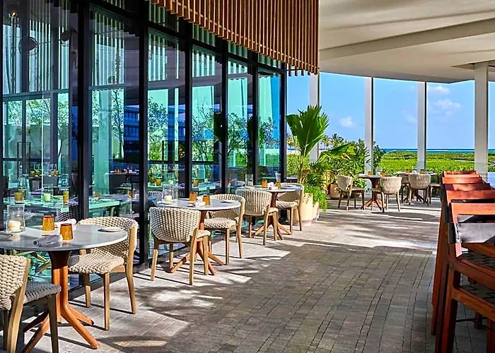 The St Regis Kanai Resort, Hotel